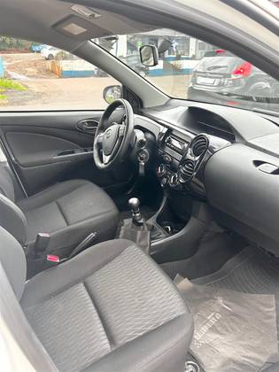 TOYOTA ETIOS 1.5 X SEDAN 16V FLEX 4P MANUAL TOYOTA ETIOS 1.5 X SEDAN 16V FLEX 4P MANUAL